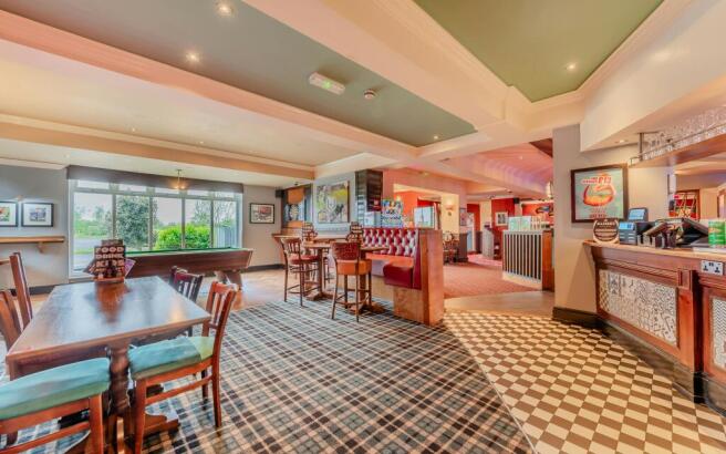 8690267-interior19.jpg