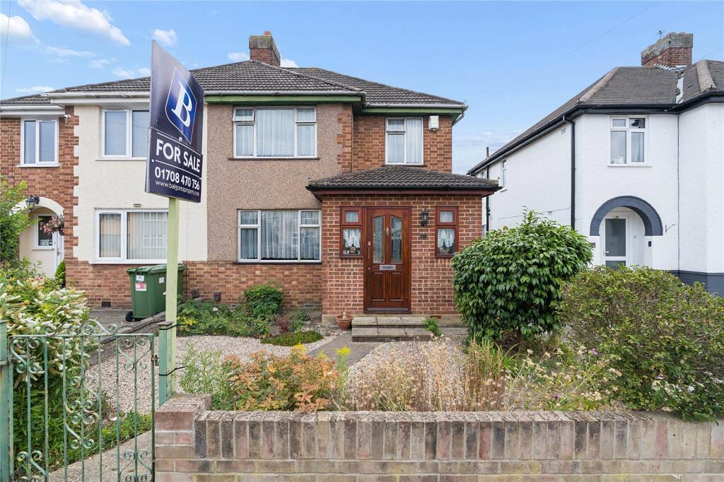 3-bed semi-detached on Windermere Avenue, Hornchurch, RM12, £475,000