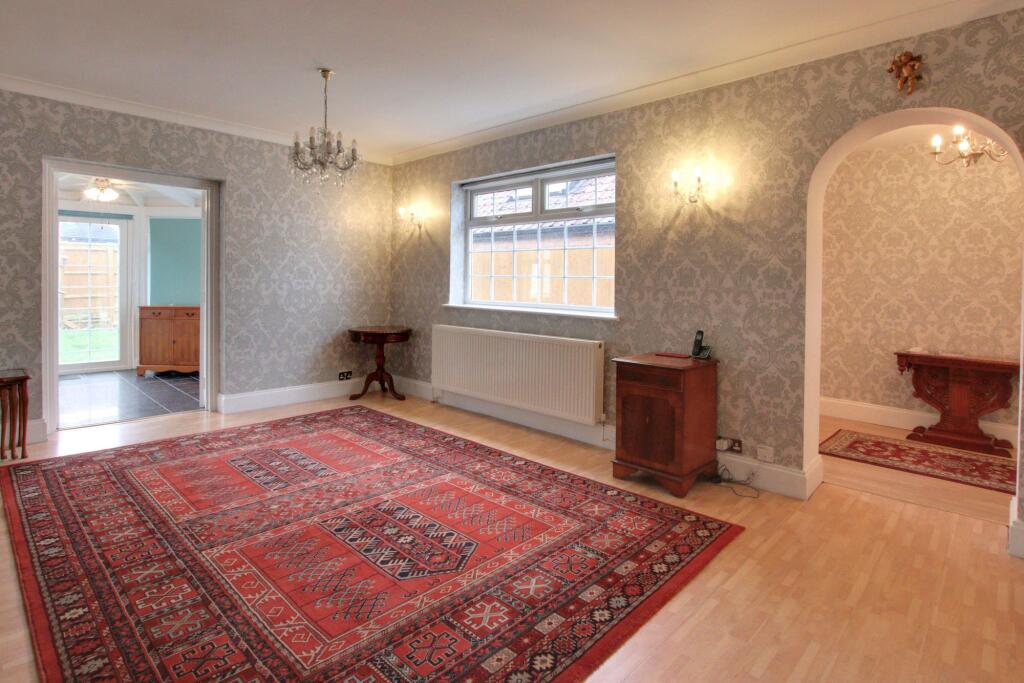 House in London, Monks Orchard - View 2
