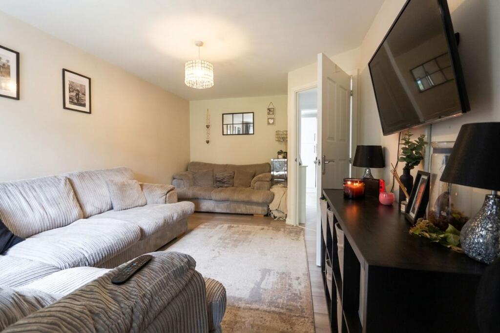 House in Lancaster - View 3