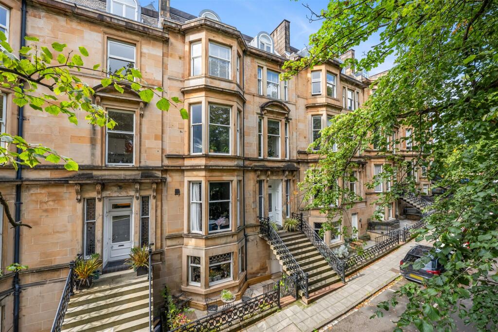 Main image of property: 2/1 6 Bowmont Gardens, Dowanhill, G12 9LR