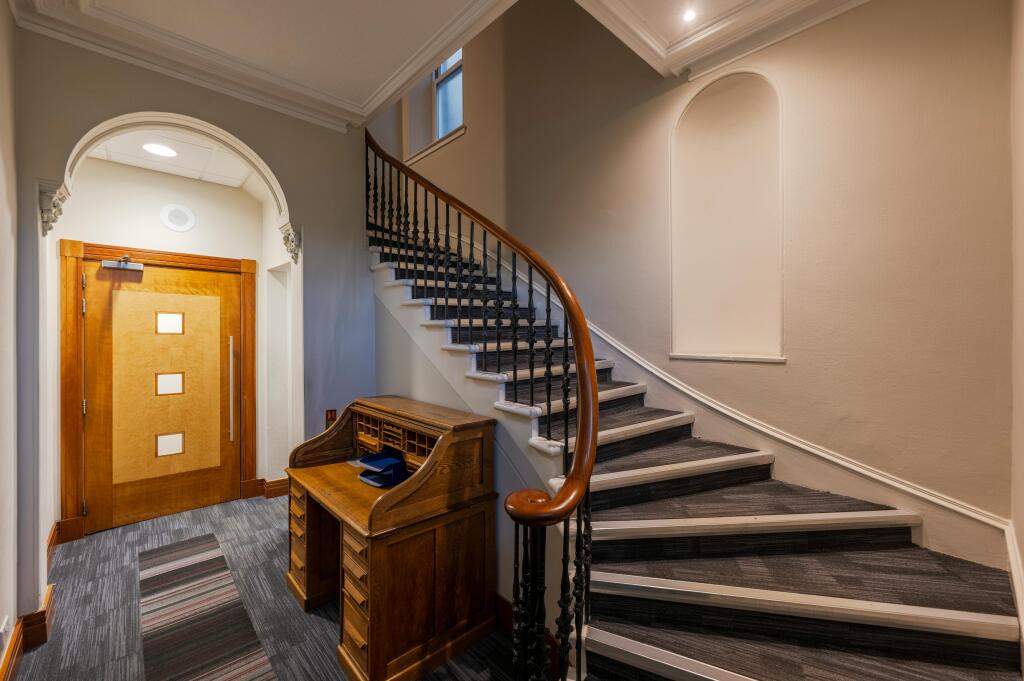 BishopHouse_220HDR.jpg