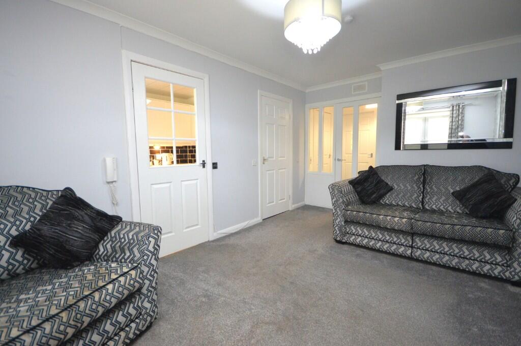 Cairndow Court, Glasgow, G44 photo 4