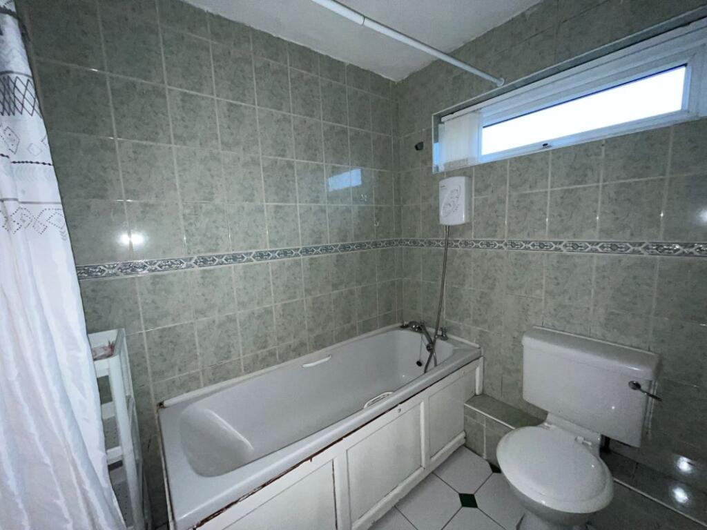 7 Peebles Close, North Shields, Tyne And Wear, NE29 8DN photo 3