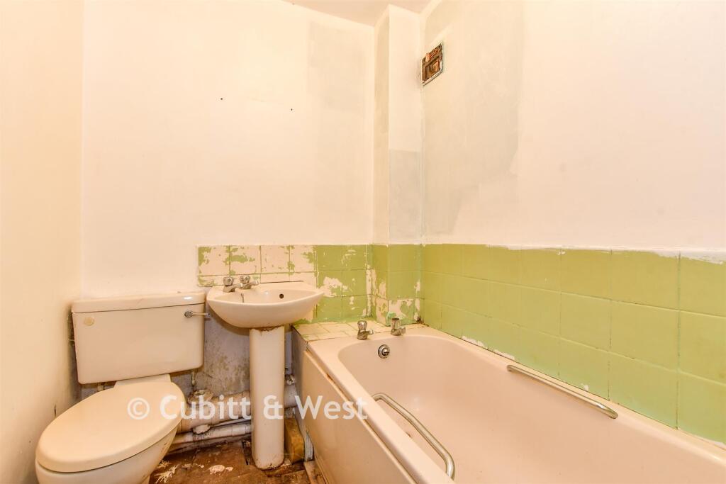 Apartment in Portsmouth - View 5