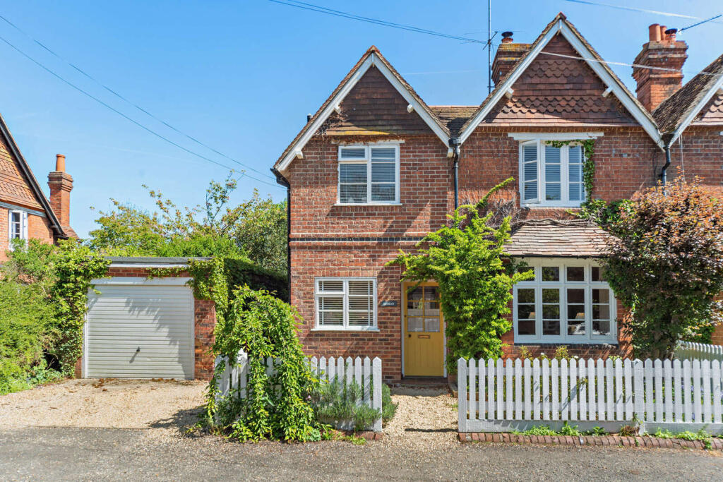 Main image of property: The Moors, Pangbourne, Reading, Berkshire, RG8