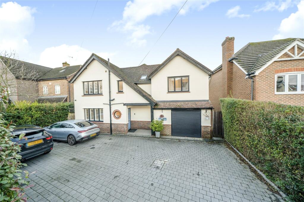 Main image of property: Bagshot Road, Knaphill, Woking, Surrey, GU21