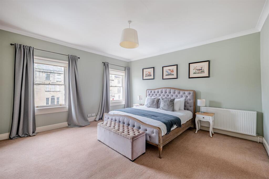 House in Bath, Lansdown - More