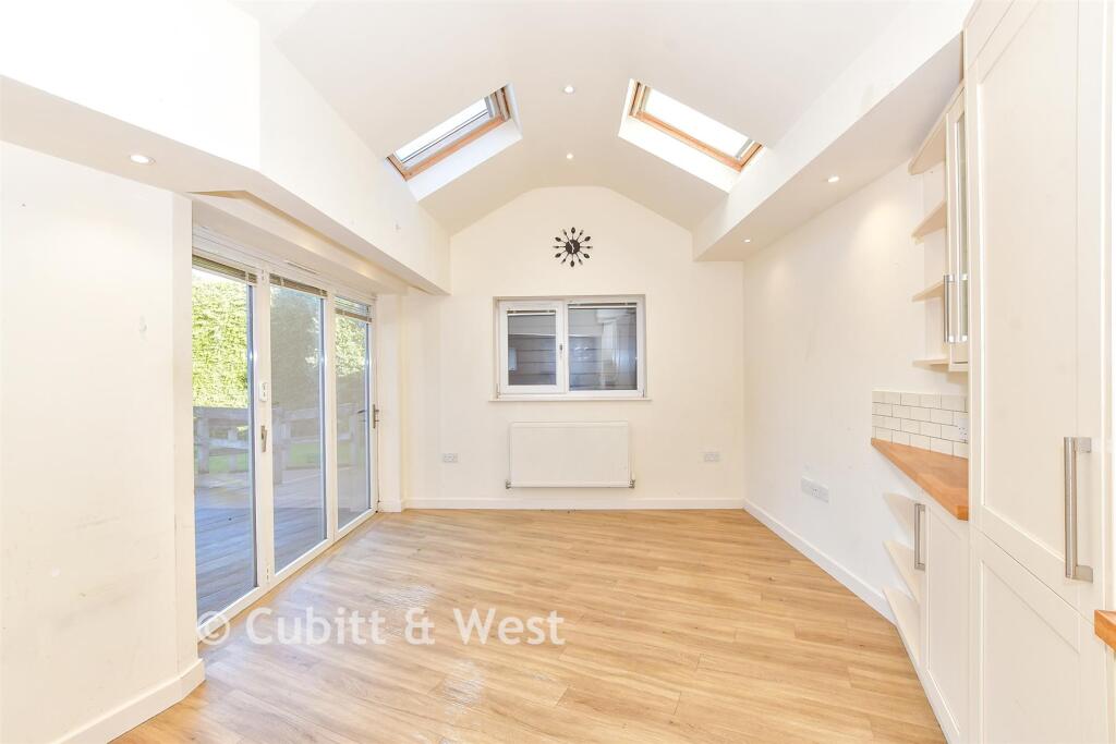 Main image of property: Bourne Close, Horndean, Waterlooville, Hampshire