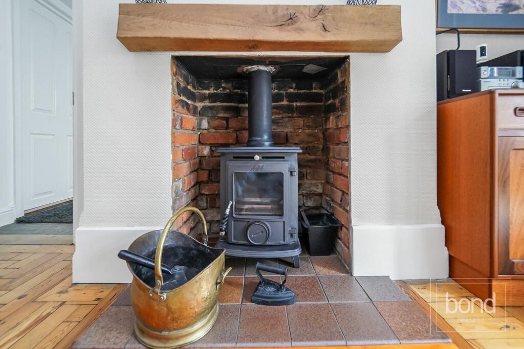 Hill Road, Chelmsford, CM2 - More