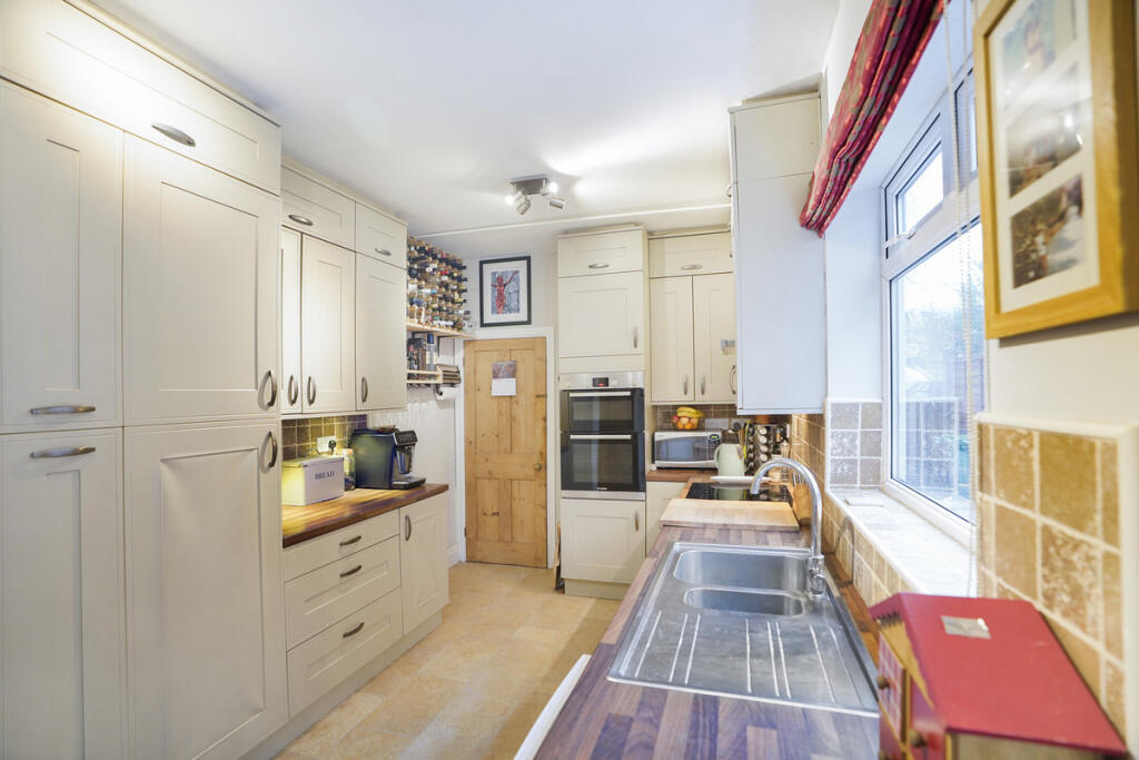 House in Rugby, Hillmorton Paddox - View 4