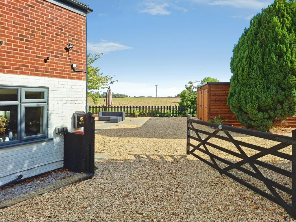 House in South Holland, Holbeach - View 2