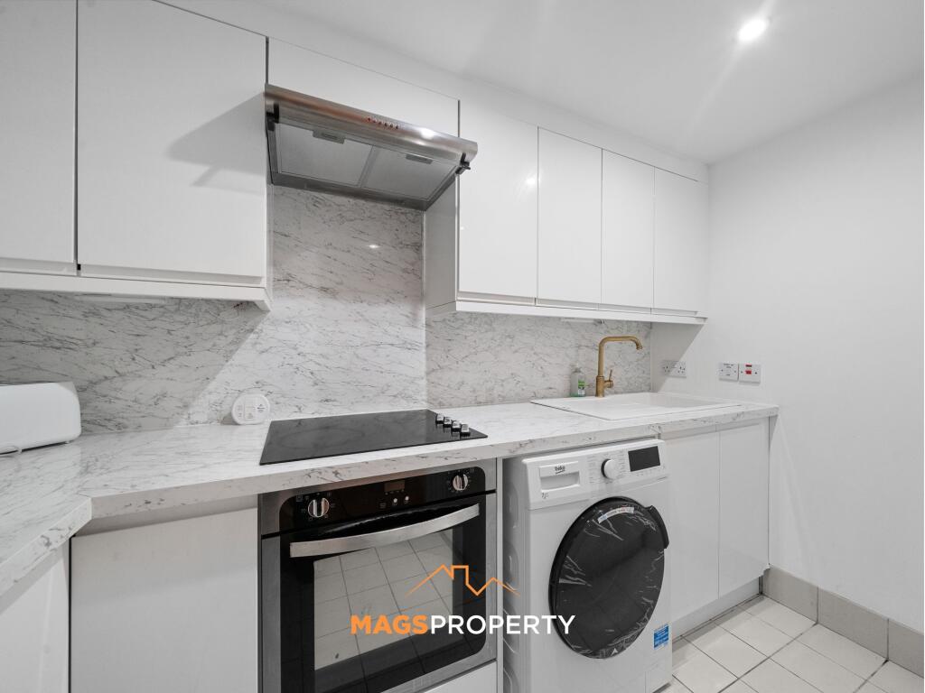 Apartment in Liverpool - View 3