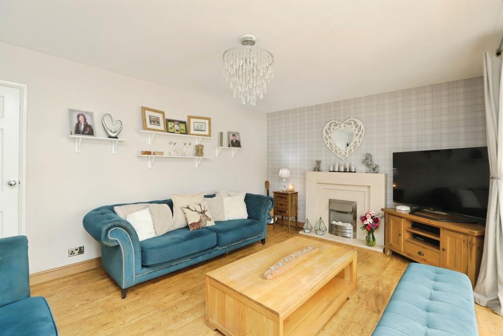 Peterdale Road, Brimington, Chesterfield photo 4