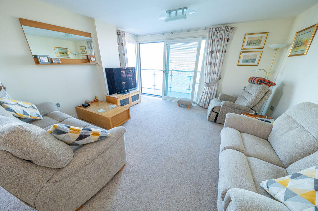 Apartment in Gosport, Hampshire - View 4