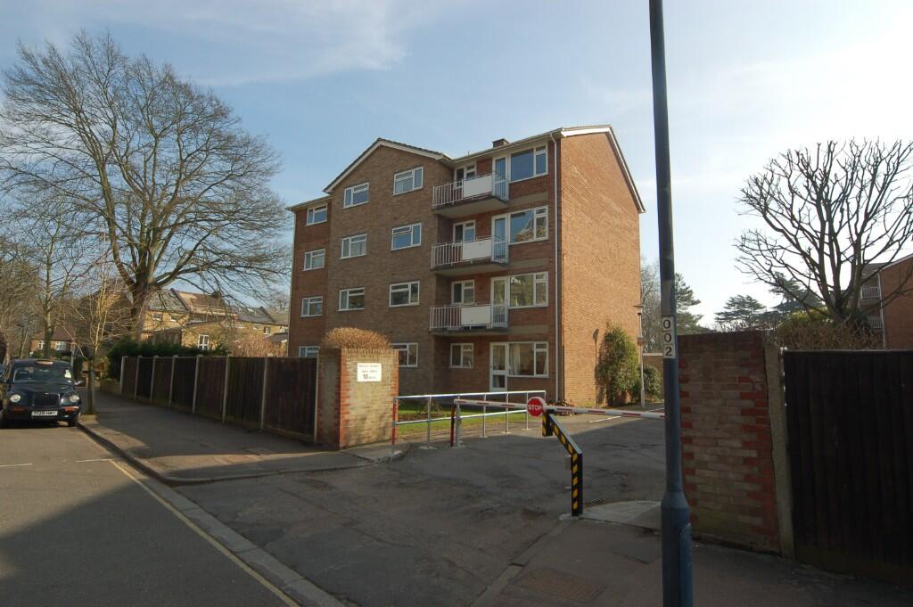 Main image of property: Elton Close, Hampton Wick, Kingston upon Thames KT1
