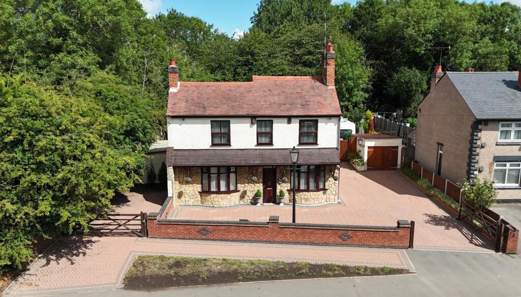 Main image of property: Newtown Road, Bedworth, CV12