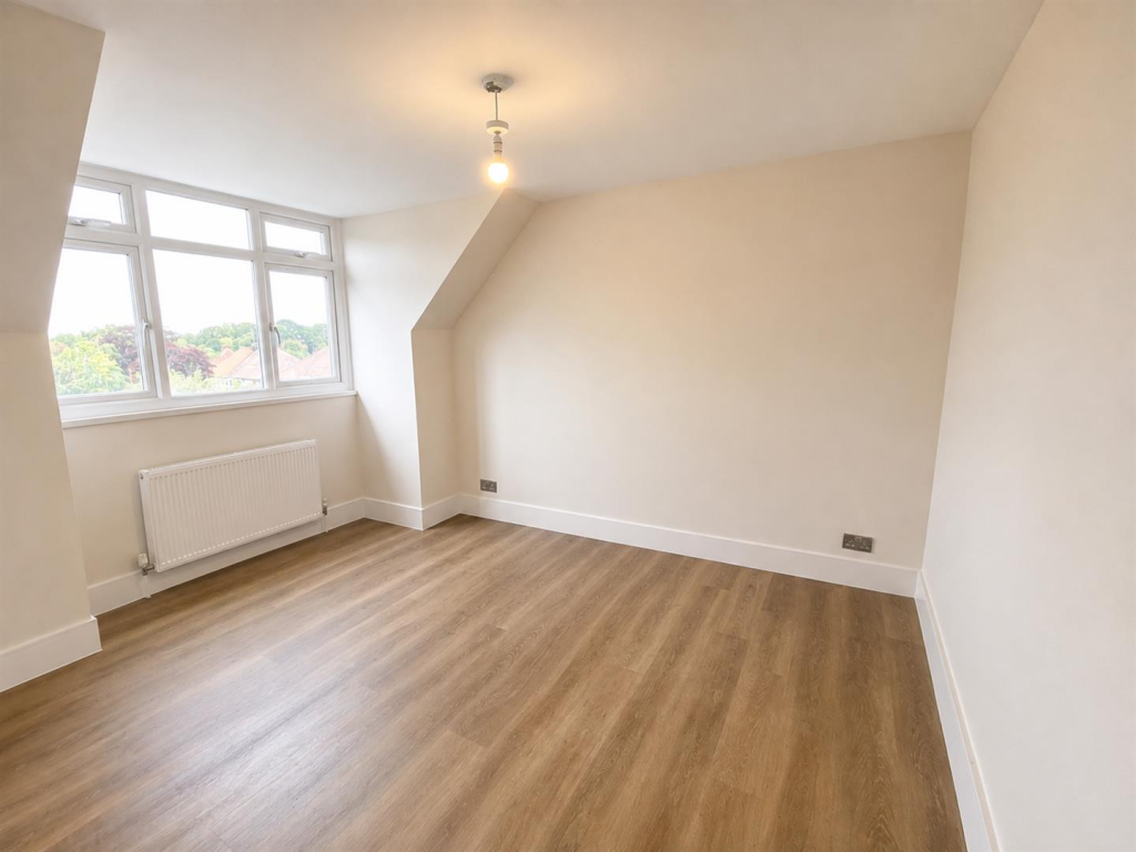 Apartment in Welwyn Hatfield, Hawkshead Farm, North Mymms - View 4