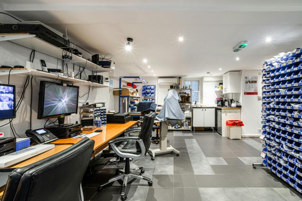 Hanbury St 28 - Low Res 3.jpg