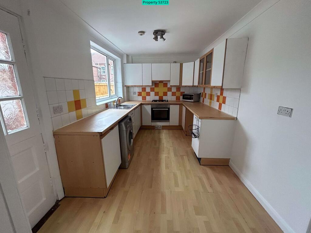 Main image of property: Royston Avenue, Doncaster, DN5 9RB