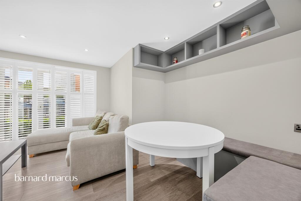 Apartment in London, South Beddington - View 5