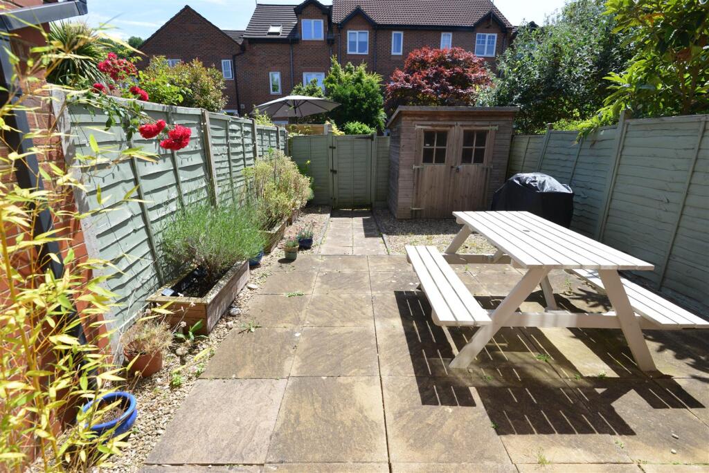 House in Bristol, Crew's Hole, St George - View 3