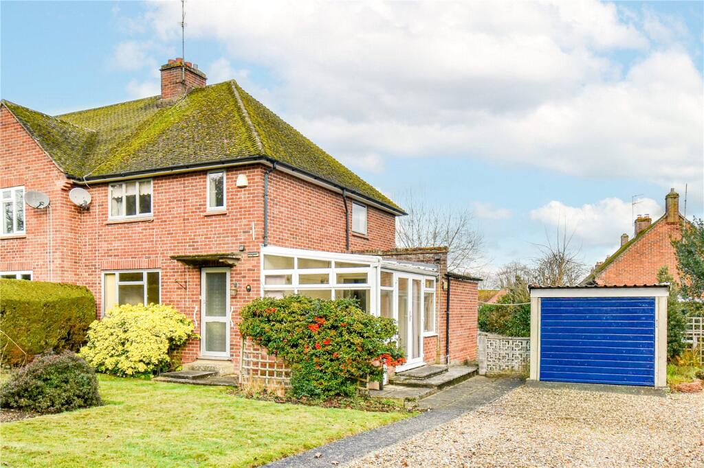 Majendie Close, Speen Lane, Newbury, Berkshire, RG14 photo 2