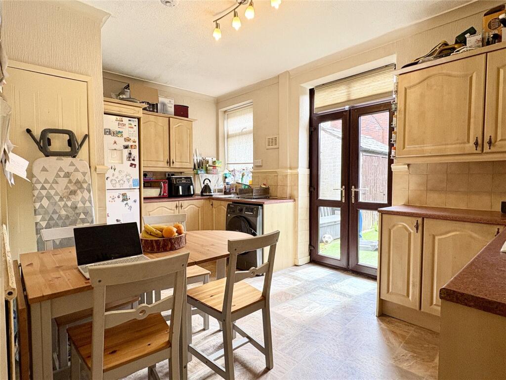 House in Oldham, Greater Manchester - View 4