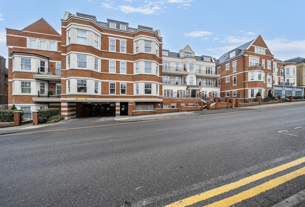 Main image of property: London Road, Sevenoaks, Kent, TN13