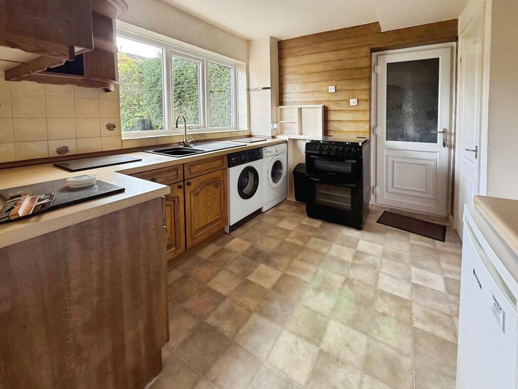House in Newcastle-under-Lyme, Kidsgrove - View 4