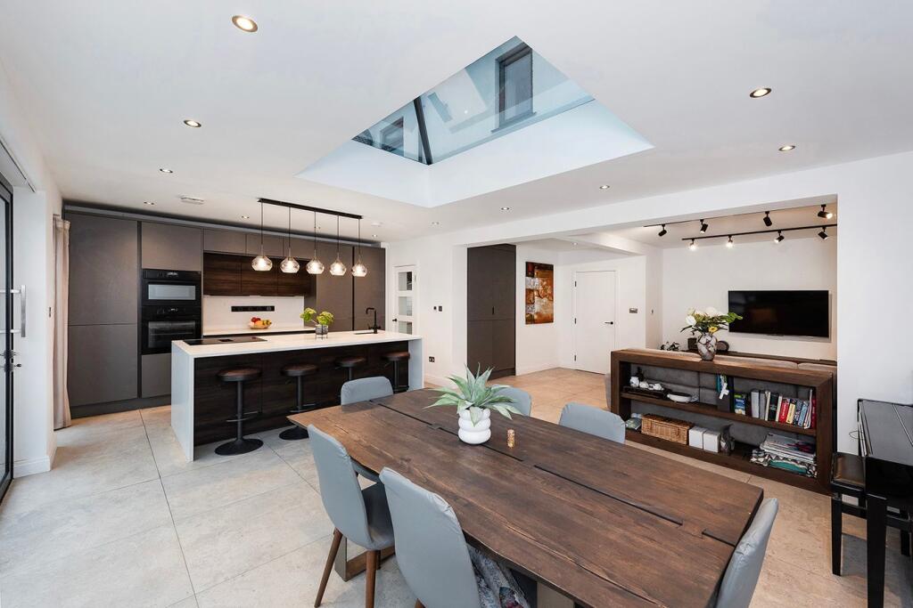 House in London - View 4