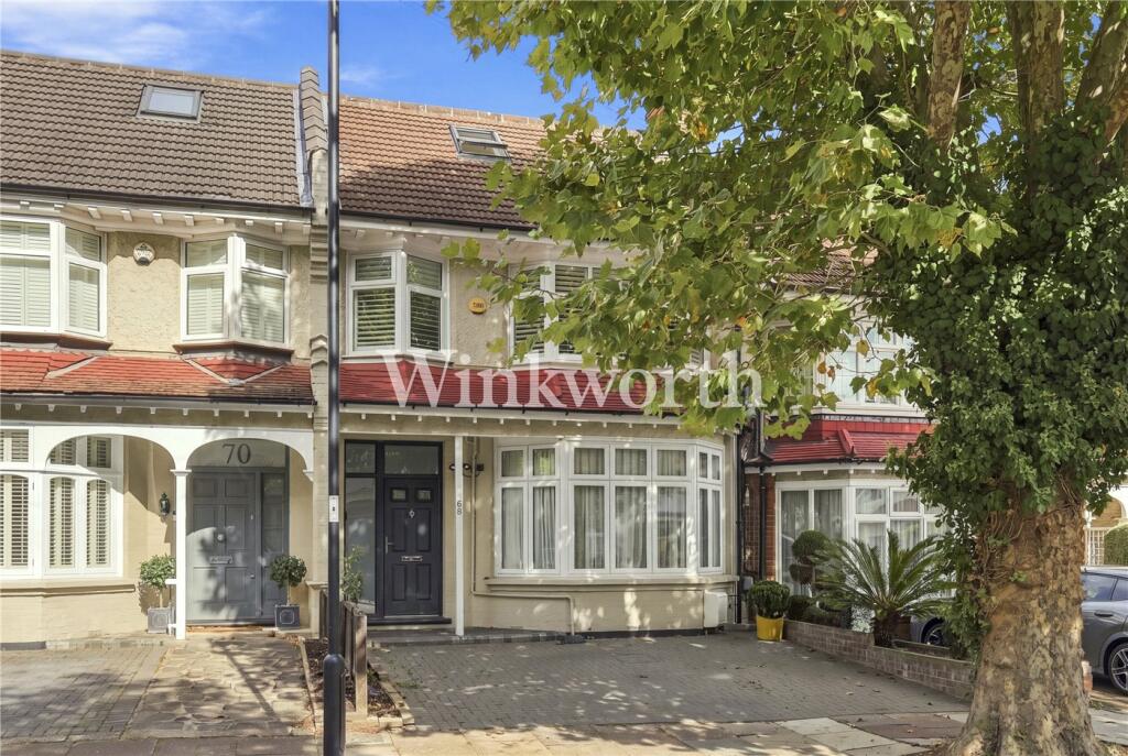 Apartment in London, Winchmore Hill, Palmers Green - View 2