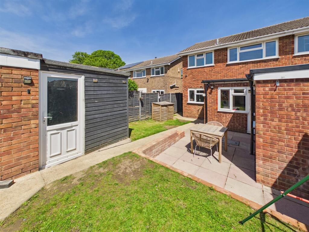 Stonechat Avenue, Abbeydale, Gloucester - View 4