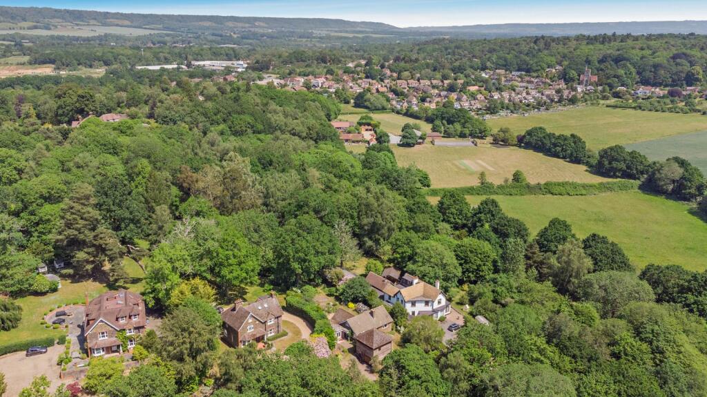 House in Tonbridge - View 2