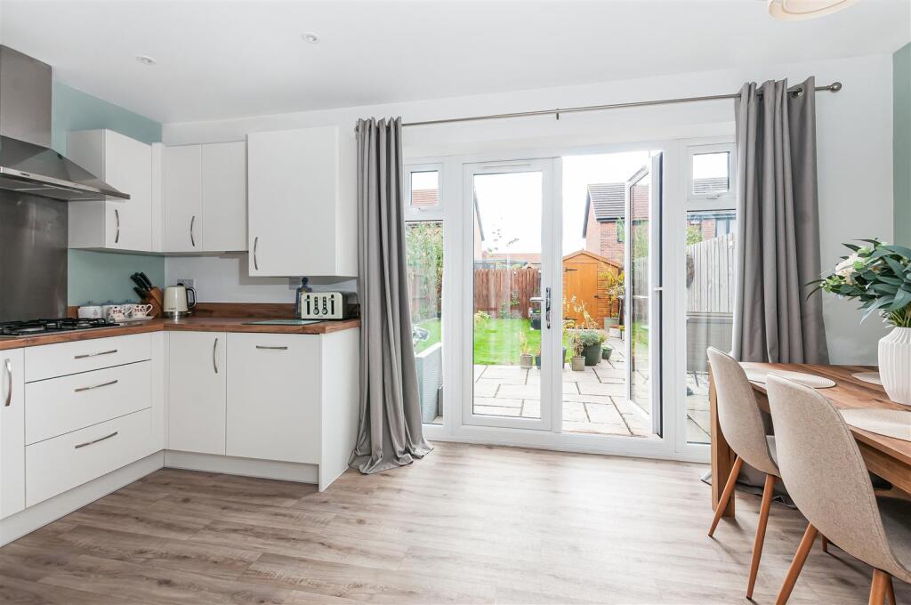 House in Howden, East Riding of Yorkshire - View 4