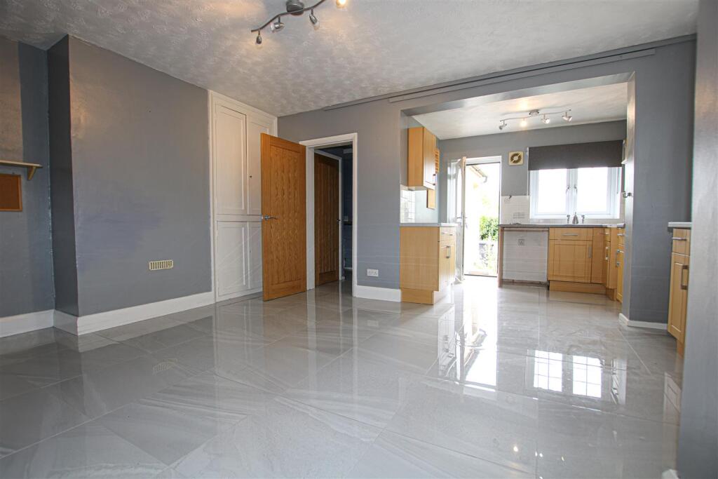 Mill Hill, Swaffham Prior, Cambridge photo 2