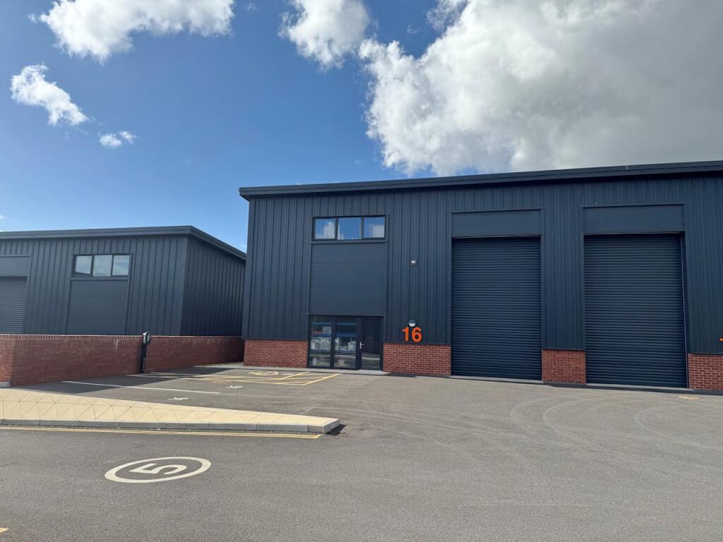 Main image of property: 16 East Horton Business Park, Knowle Lane, Fair Oak, Eastleigh, SO50 7DZ