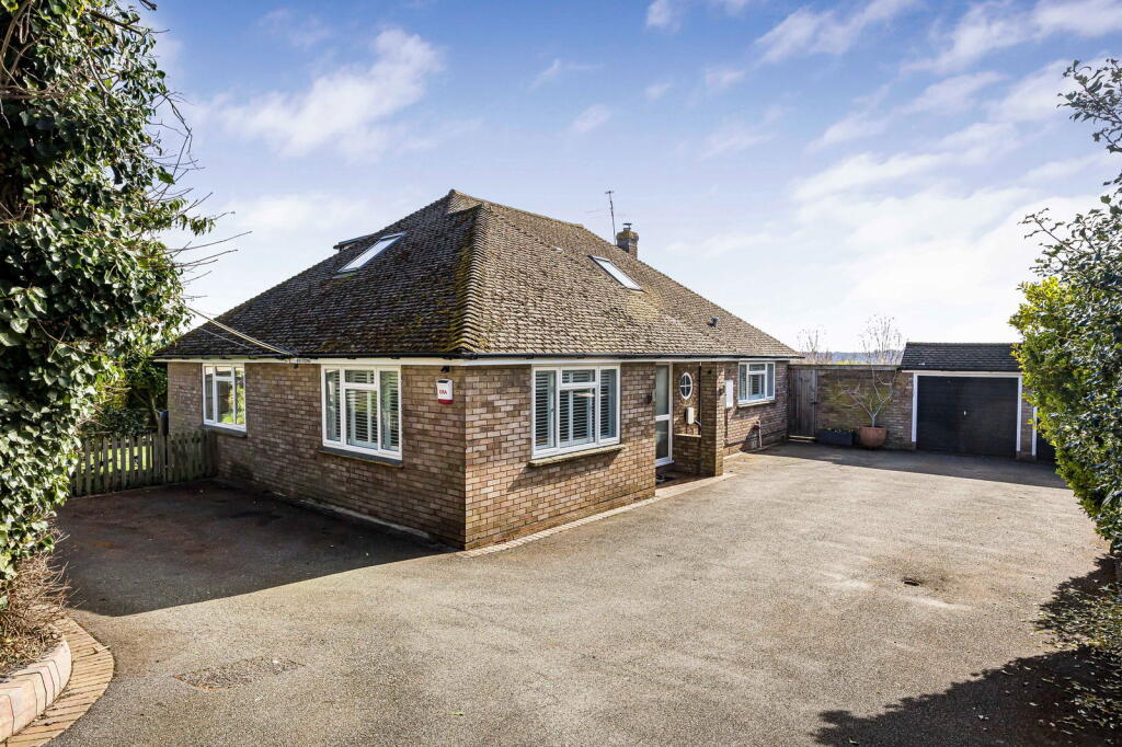 Main image of property: Hill Farm Road, Marlow, SL7 3LU