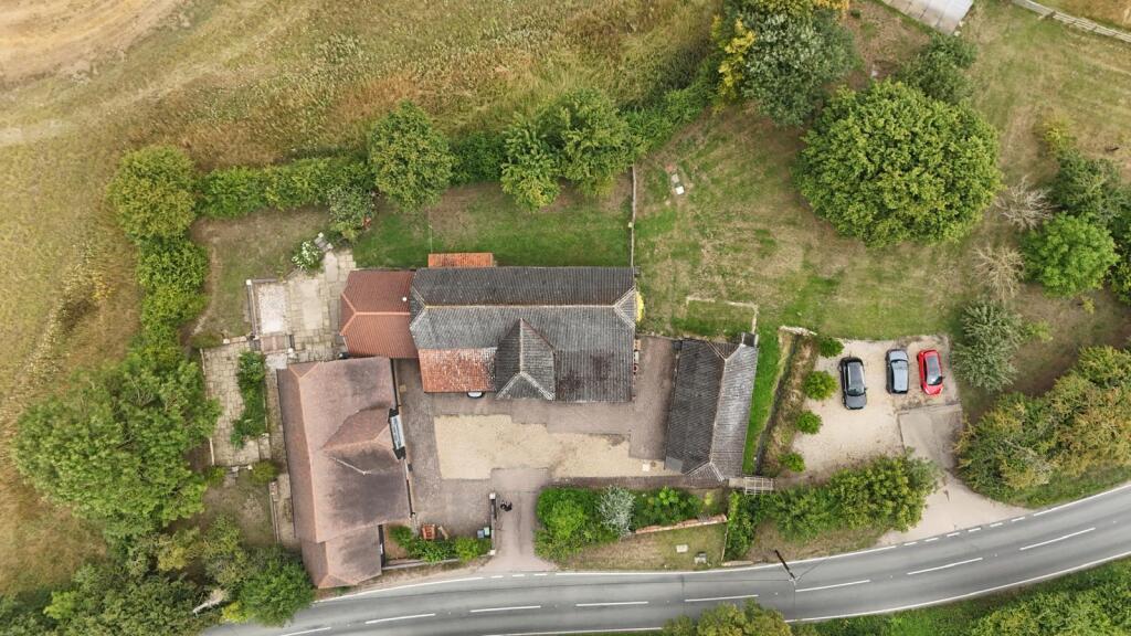 Braintree Road, Panfield - More