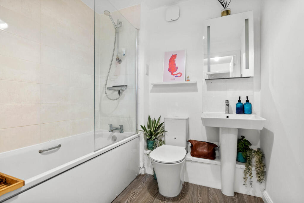 Apartment in Warwick, Bishop's Tachbrook - More
