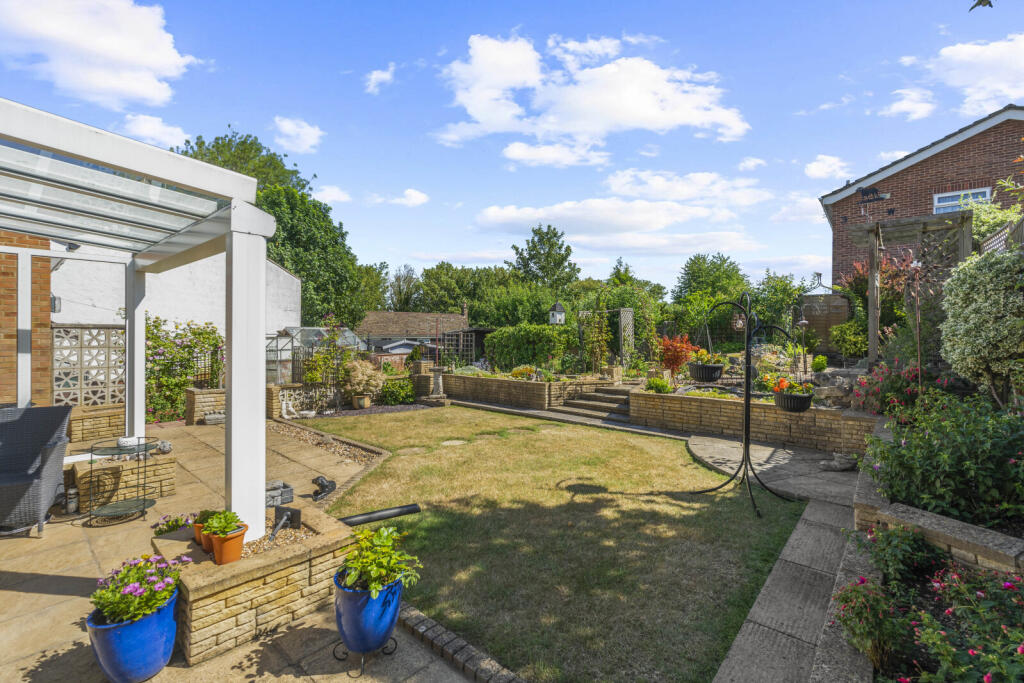 House in East Hertfordshire, Sawbridgeworth - View 3