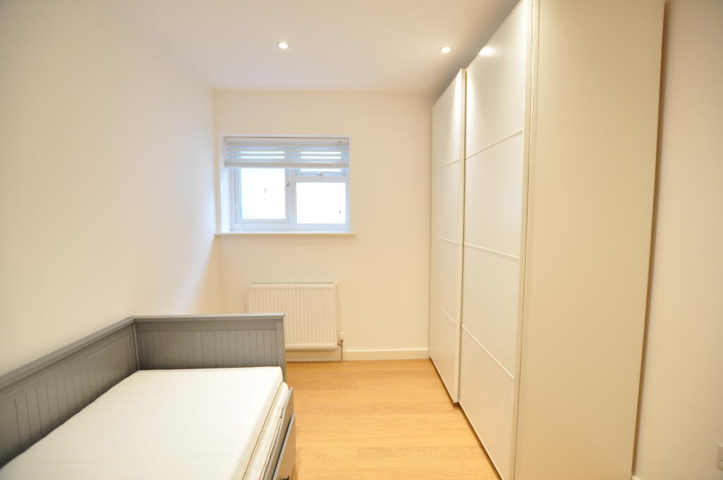 Apartment in London - View 5