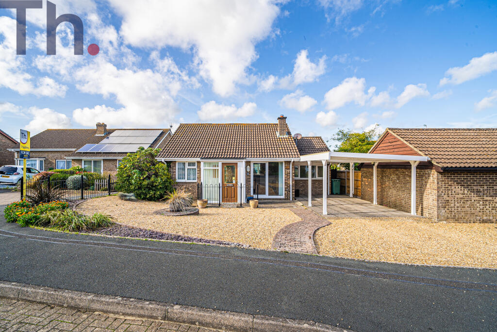 3-bed detached on Lake, Sandown, Isle of Wight, £320,000