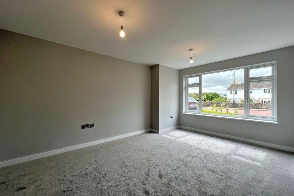 House in Wotton-Under-Edge, Kingswood - View 5