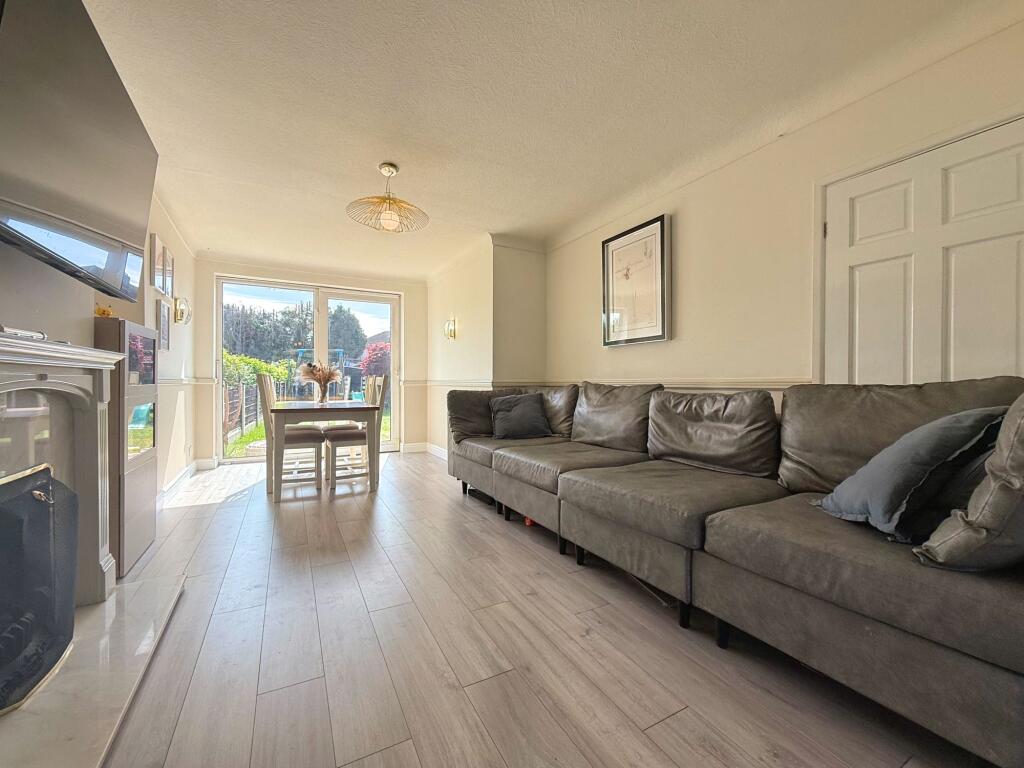 Okehampton Crescent, Sale, M33 - View 5