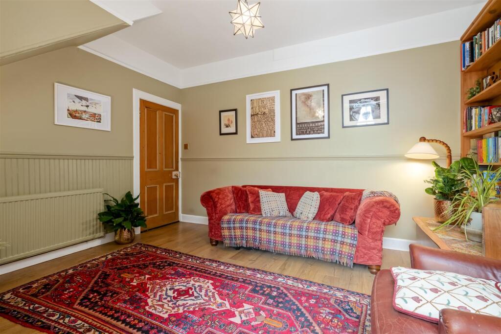 House in Perth, Upper Craigie - View 4