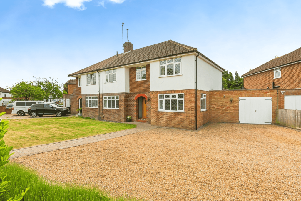 Main image of property: St Albans Road West, Hatfield, AL10