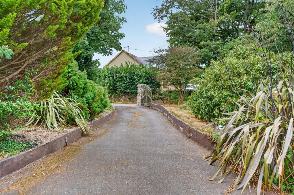 House in Swansea, Llanstadwell - More