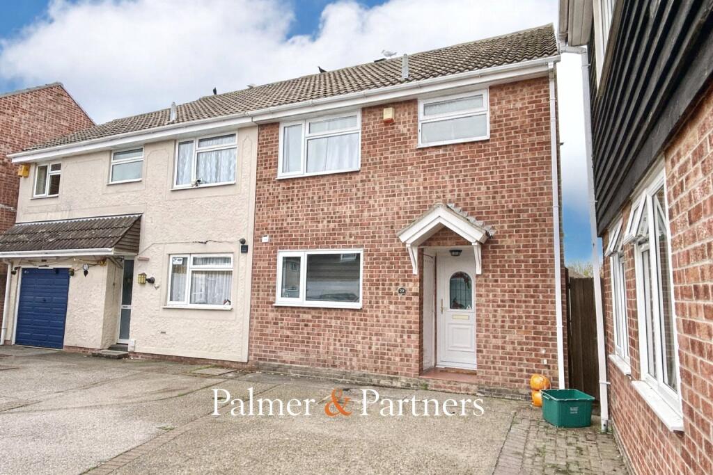 Main image of property: Salvia Close, Clacton-on-Sea, Essex, CO16