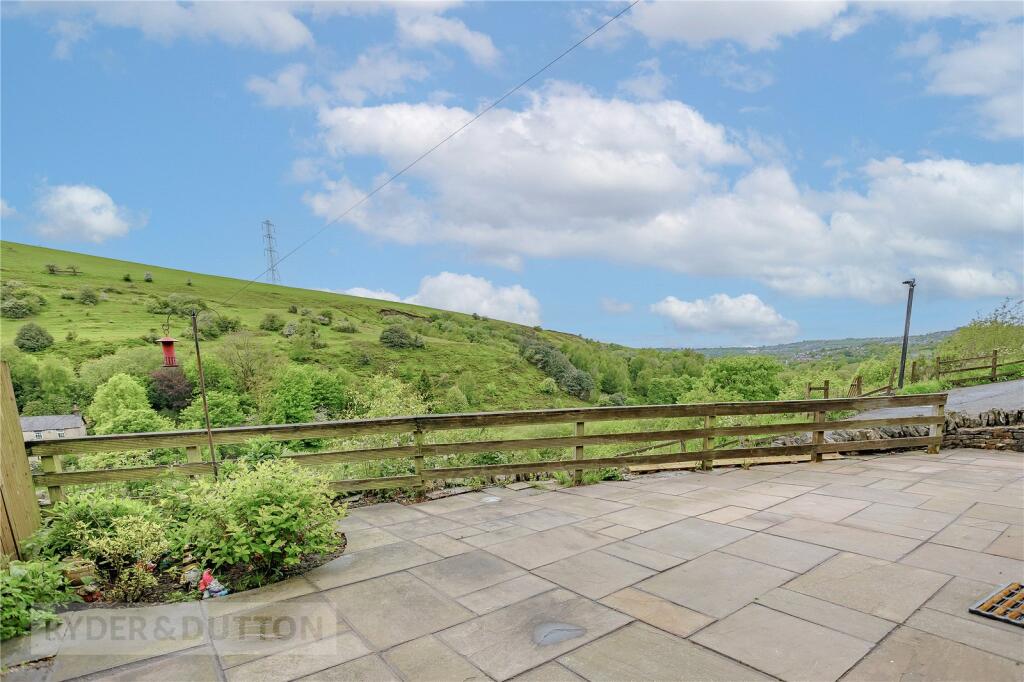 House in Oldham - View 3